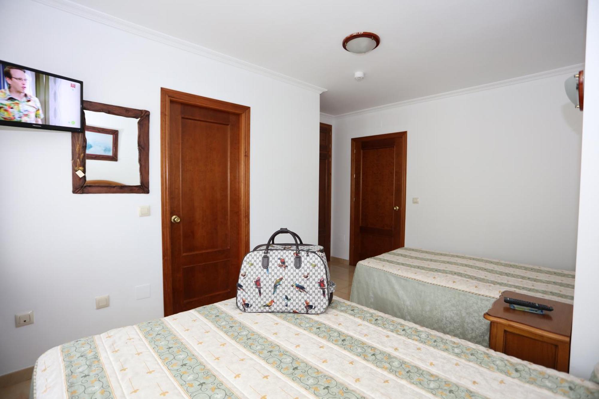 Hotel El Tilo Panes Chambre photo